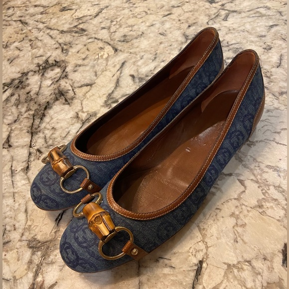 Gucci Logo-Printed Denim Ballet Flats With Bamboo Buckle - Picture 1 of 11